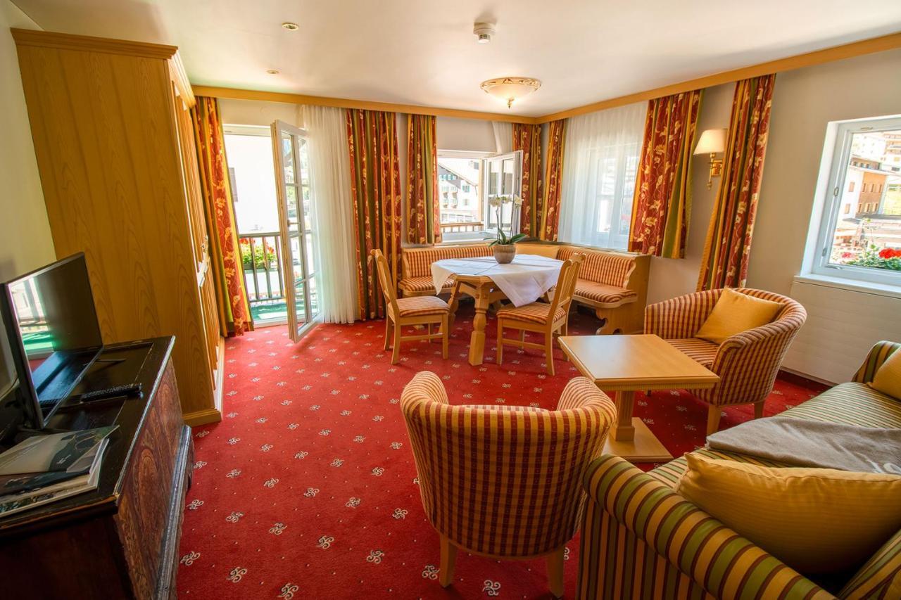 Hotel Tannbergerhof Im Zentrum Von Lech ภายนอก รูปภาพ
