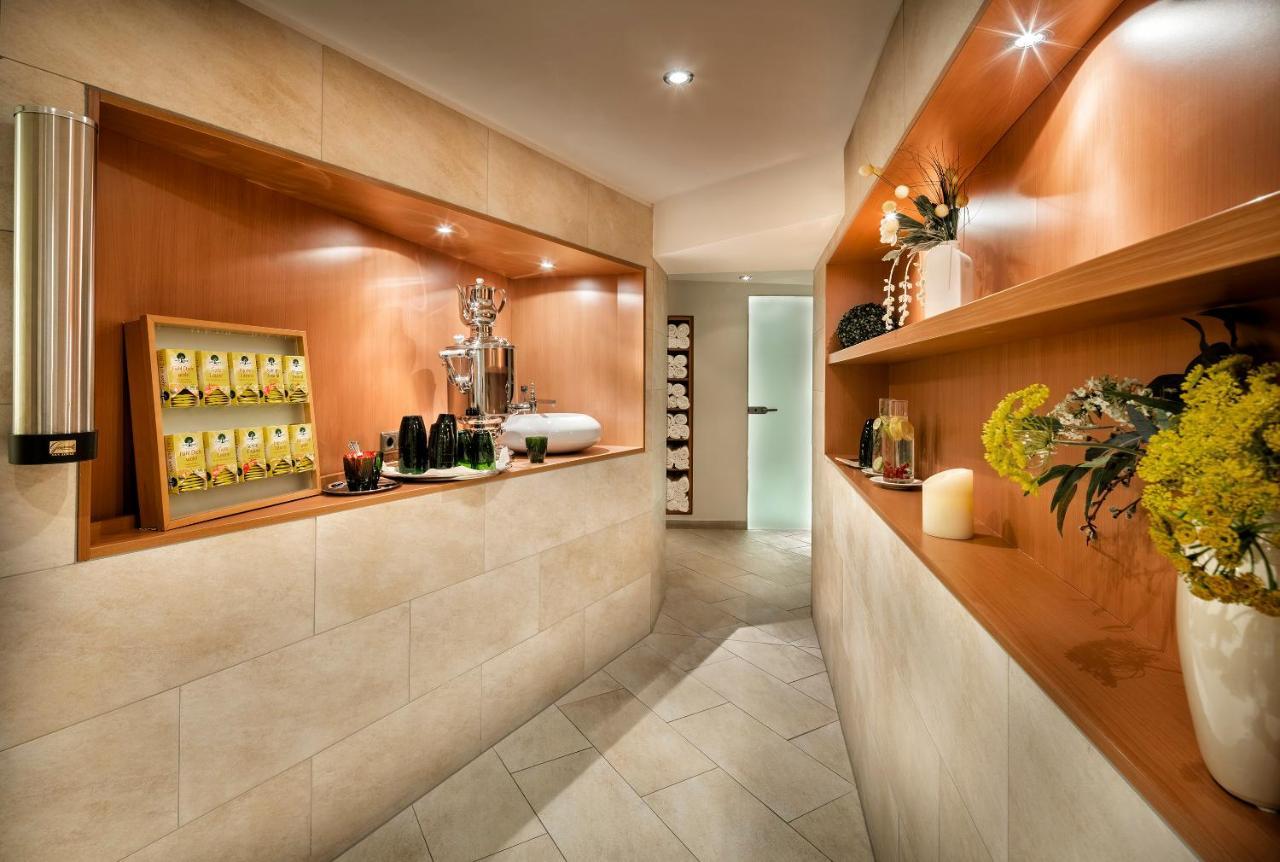 Hotel Tannbergerhof Im Zentrum Von Lech ภายนอก รูปภาพ