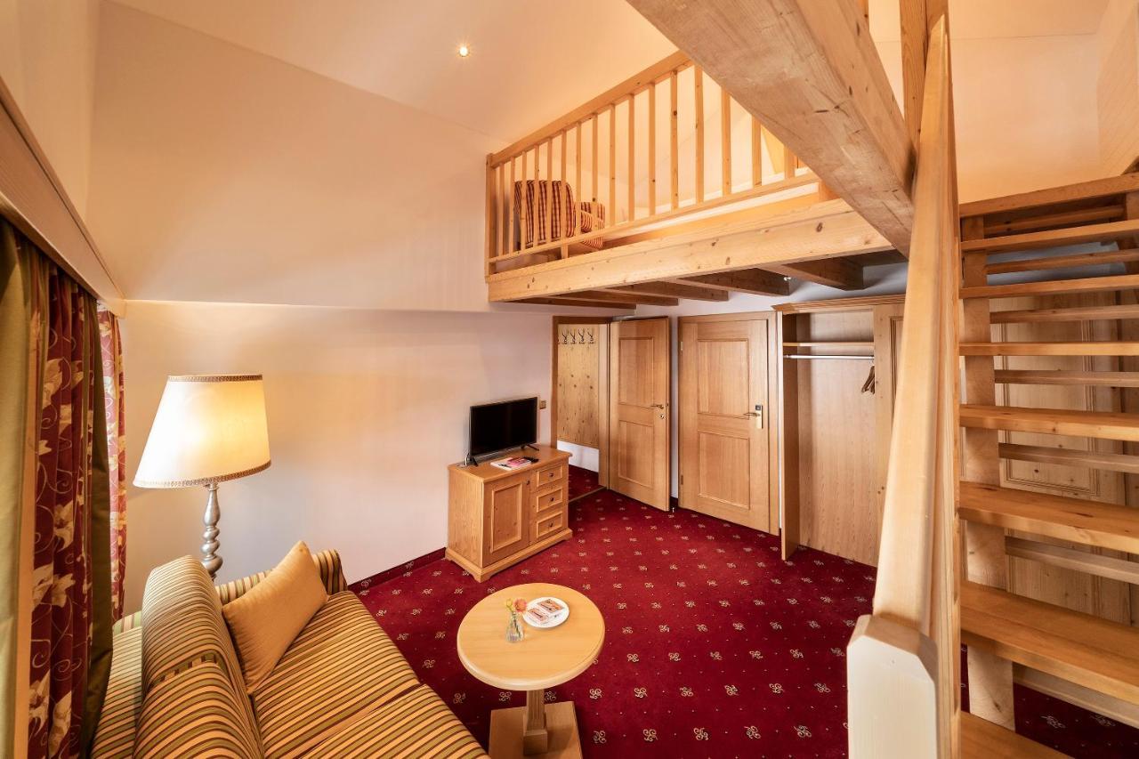 Hotel Tannbergerhof Im Zentrum Von Lech ภายนอก รูปภาพ