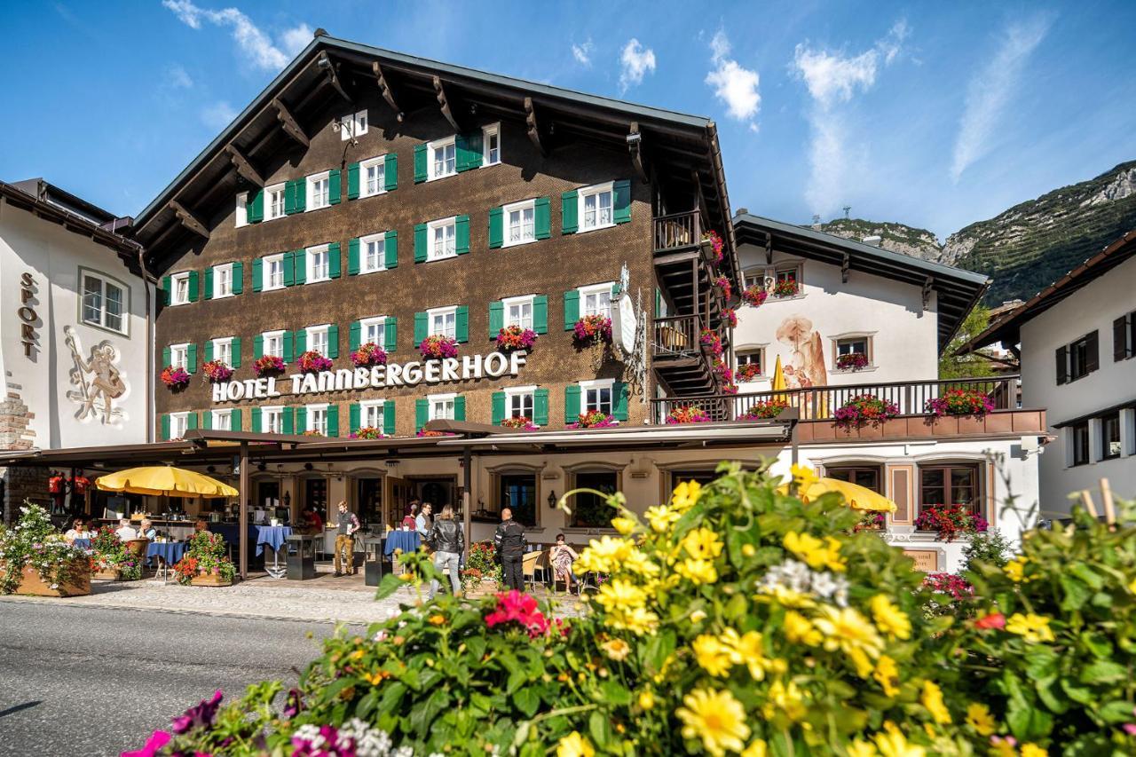 Hotel Tannbergerhof Im Zentrum Von Lech ภายนอก รูปภาพ