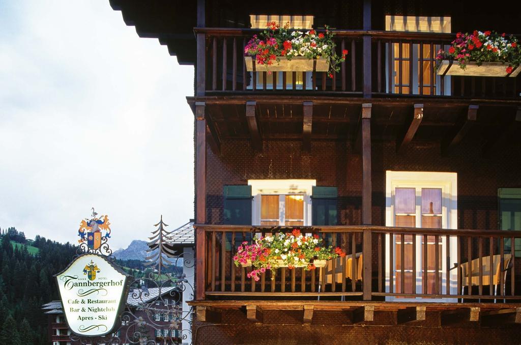 Hotel Tannbergerhof Im Zentrum Von Lech ภายนอก รูปภาพ